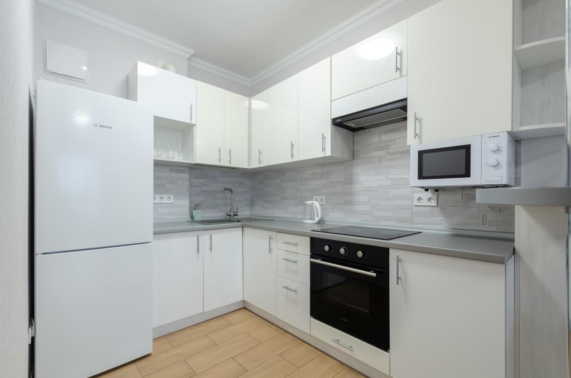 Petrovdom 41B-59B-90B-77B Stunning City View Apartments At Rc Kvartet, Central Railway Station Kyiv Exterior photo